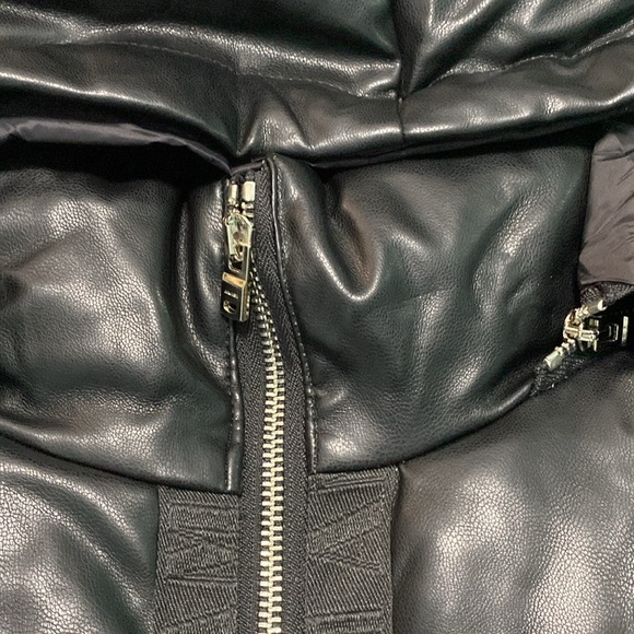 Amiri Men's Down Leather Vest Black - Picture 4 of 12